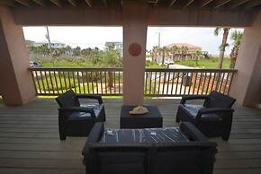 Just Beachy A Luxury Retreat Sleeps 12 3 Levels With Elevator- Perfect