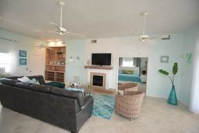 Just Beachy A Luxury Retreat Sleeps 12 3 Levels With Elevator- Perfect