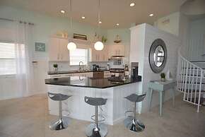 Just Beachy A Luxury Retreat Sleeps 12 3 Levels With Elevator- Perfect