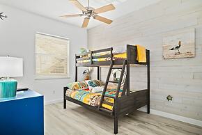 New Luxury Ocean Front 3 Bedroom 2 Bath Condo Sleeps 8 Cinnamon Beach 