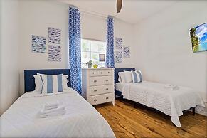 Stunning 4BR Home Fenced Yard Heated Pool