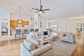 Stunning 4BR Home Fenced Yard Heated Pool