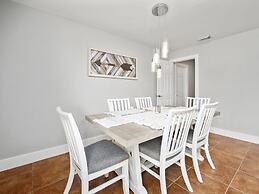 Waterside Pool Paradise