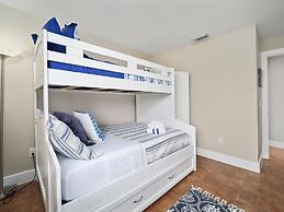 Waterside Pool Paradise