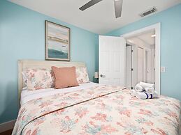 Waterside Pool Paradise