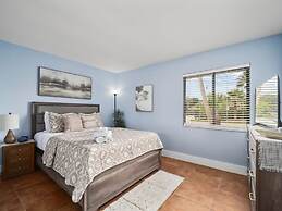 Waterside Pool Paradise