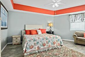 Oceanview Top-floor Penthouse in Surf Club Beach Pool Access