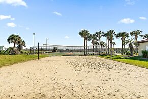 Oceanview Top-floor Penthouse in Surf Club Beach Pool Access