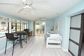 Hidden Oasis Spacious Home With Salt Water Heated Pool Hot Tub Fenced 