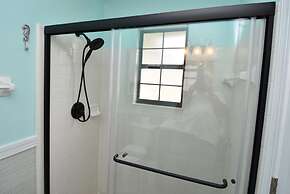 Hidden Oasis Spacious Home With Salt Water Heated Pool Hot Tub Fenced 