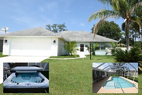 Hidden Oasis Spacious Home With Salt Water Heated Pool Hot Tub Fenced 