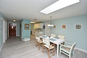 Hidden Oasis Spacious Home With Salt Water Heated Pool Hot Tub Fenced 