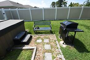 Hidden Oasis Spacious Home With Salt Water Heated Pool Hot Tub Fenced 