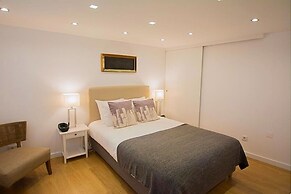 Alfama Steps Cozy Basement Studio