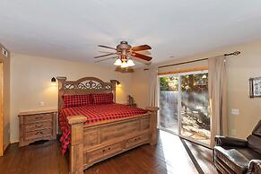 Big 10 Luxury Cabin with HotTub