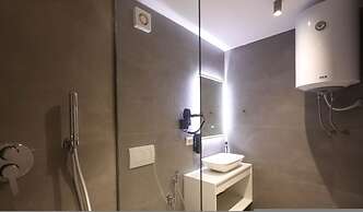 Grandstay Studios 103