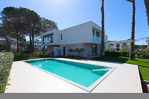 Sanpietro Vacation Villa 002