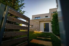 Sanpietro Vacation Villa 004