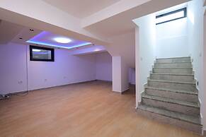 Sanpietro Vacation Villa 005