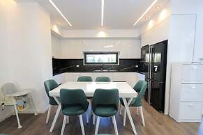 Sanpietro Vacation Villa 005