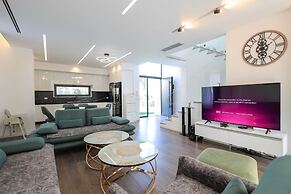 Sanpietro Vacation Villa 005