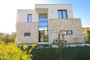 Sanpietro Vacation Villa 005