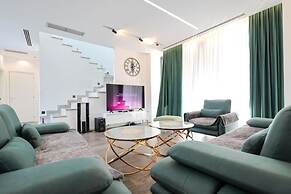 Sanpietro Vacation Villa 005