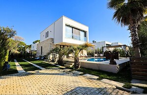 Sanpietro Vacation Villa 005