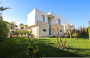 Sanpietro Vacation Villa 005