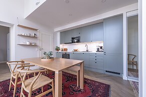 Historical 1BR Penthouse with Sauna