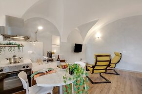 Lory-cosy Gardone Old Town&vittoriale