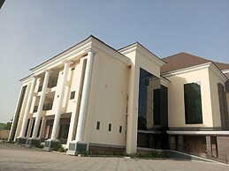 Global Luxury Suites