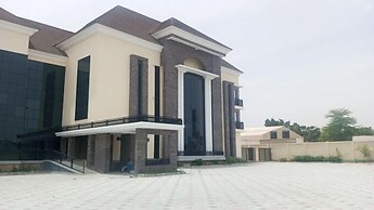 Global Luxury Suites