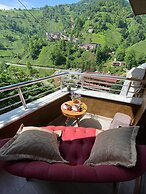 Vadidekal Suit Hotel