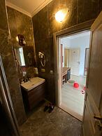 Vadidekal Suit Hotel