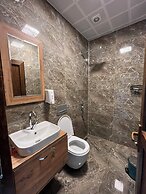 Vadidekal Suit Hotel