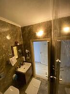 Vadidekal Suit Hotel