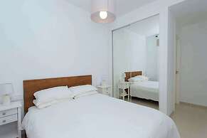 Sunset Paradise - Sleeps 4, Pool, Terrace & Views