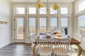 Steps to Shore: Spacious Bethany Beach Retreat