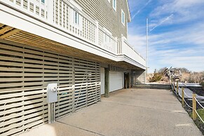 Steps to Shore: Spacious Bethany Beach Retreat