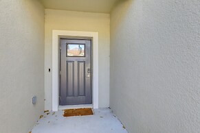 6 Mi to Apollo Beach: Townhome w/ Pool Access!