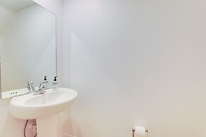 6 Mi to Apollo Beach: Townhome w/ Pool Access!