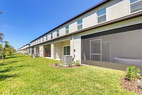 6 Mi to Apollo Beach: Townhome w/ Pool Access!