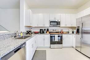 6 Mi to Apollo Beach: Townhome w/ Pool Access!