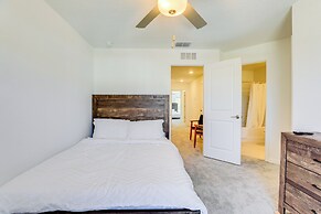 6 Mi to Apollo Beach: Townhome w/ Pool Access!