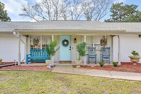 2 Mi to Shore: Modern Retreat in Fort Walton Beach