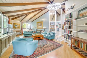 2 Mi to Ocean: Pet-friendly Abode in Aptos!