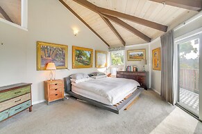 2 Mi to Ocean: Pet-friendly Abode in Aptos!