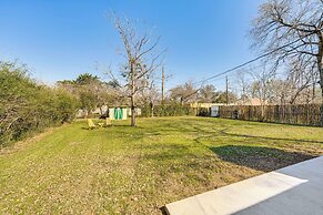 Walk to At&t Stadium: Home w/ Patio & BBQ
