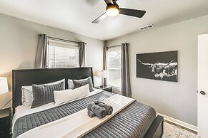 Walk to At&t Stadium: Home w/ Patio & BBQ